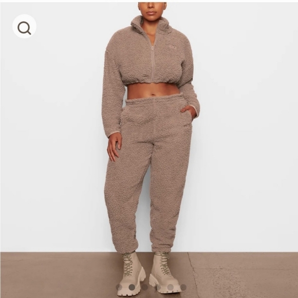 SKIMS Pants - Skims COZY KNIT JOGGER NWT SIZE XS